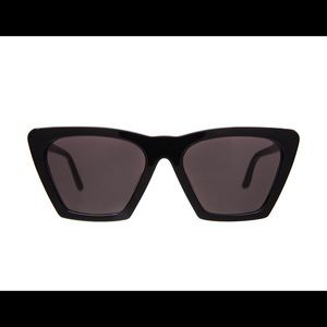 Illesteva ‘Lisbon’ Sunglasses - Black w/ Grey Lens